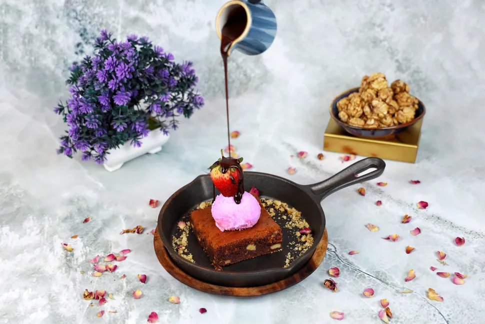 Chocolate Brownie / چاکلیت براونی